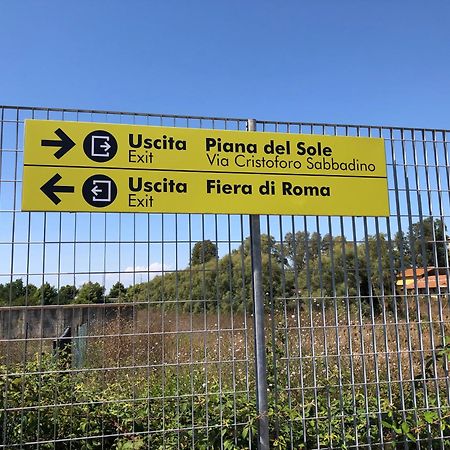 Apartament Little House Fiera Di Roma Ponte Galeria Zewnętrze zdjęcie