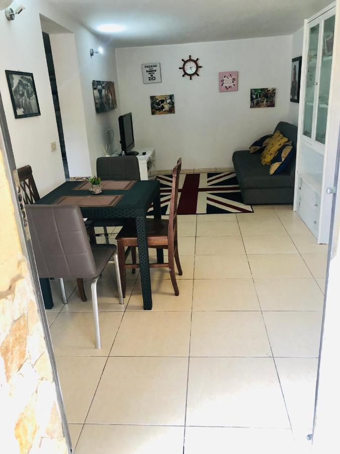 Apartament Little House Fiera Di Roma Ponte Galeria Zewnętrze zdjęcie