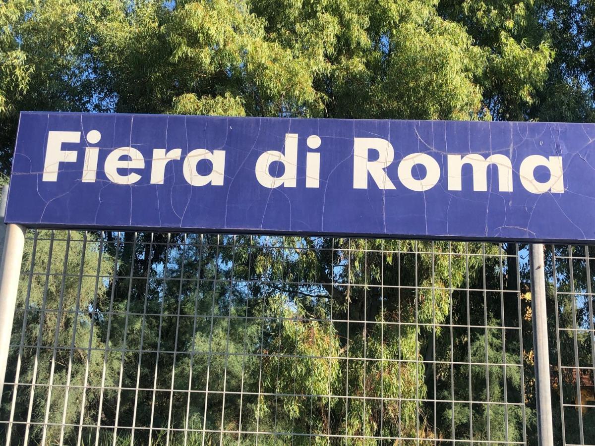 Apartament Little House Fiera Di Roma Ponte Galeria Zewnętrze zdjęcie